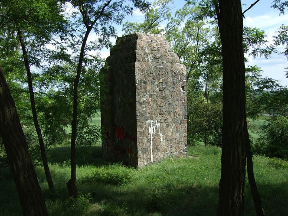Bismarck-monument Booßen #1