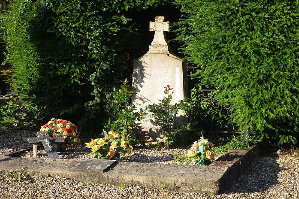 Oorlogsmonument op Begraafplaats Jacob-Bellecombette