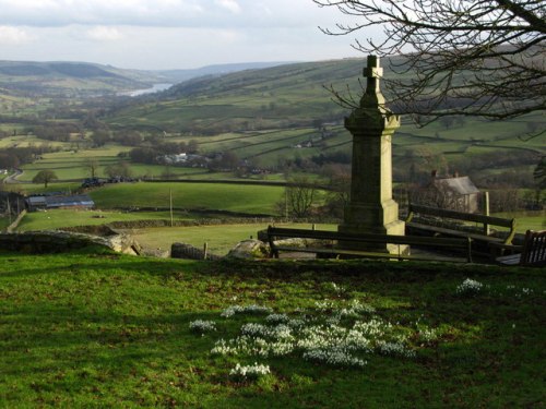 Oorlogsmonument Middlesmoor #1