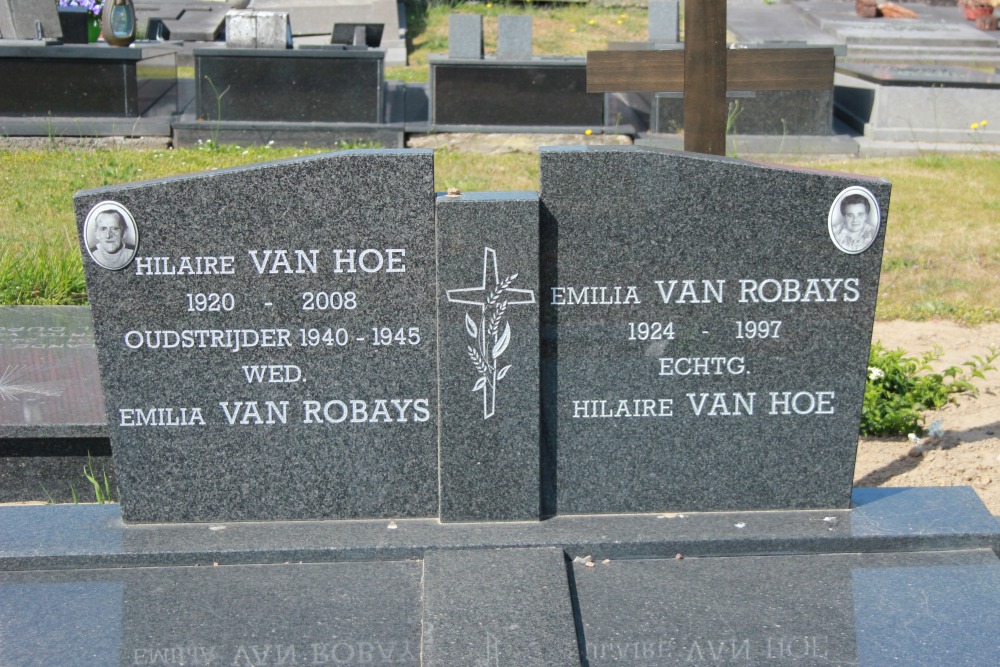 Belgian Graves Veterans Petegem-aan-de-Leie #3