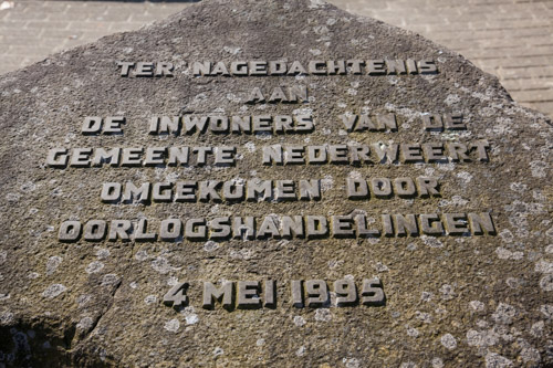 Oorlogsmonument Nederweert #2