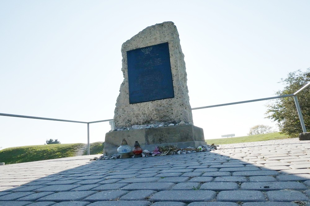 Monument Omgekomen Joden Plaszow #2
