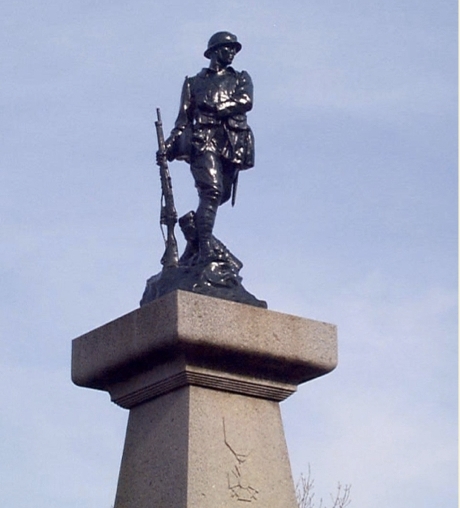 Oorlogsmonument Saint-Benot-des-Ondes #1