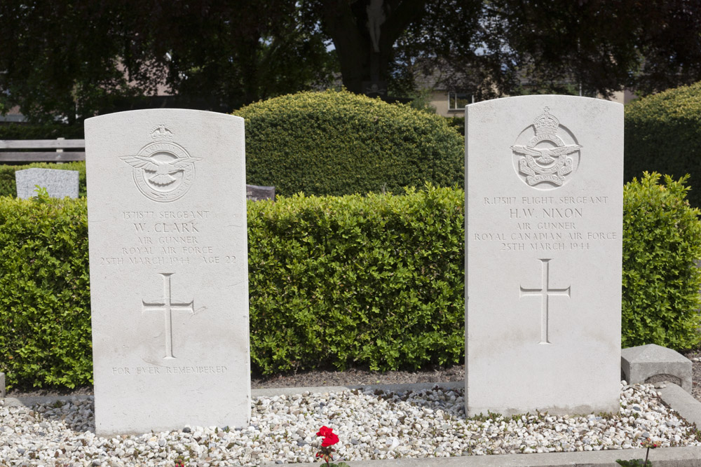 Oorlogsgraven van het Gemenebest Rooms Katholieke Begraafplaats Tubbergen #2