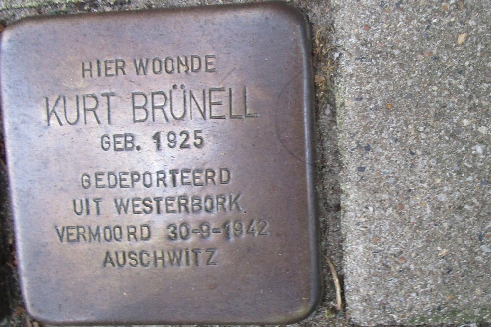 Stolpersteine Roerstraat 33 #3