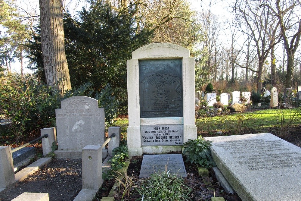 Dutch War Graves Kovelswade Cemetery #1