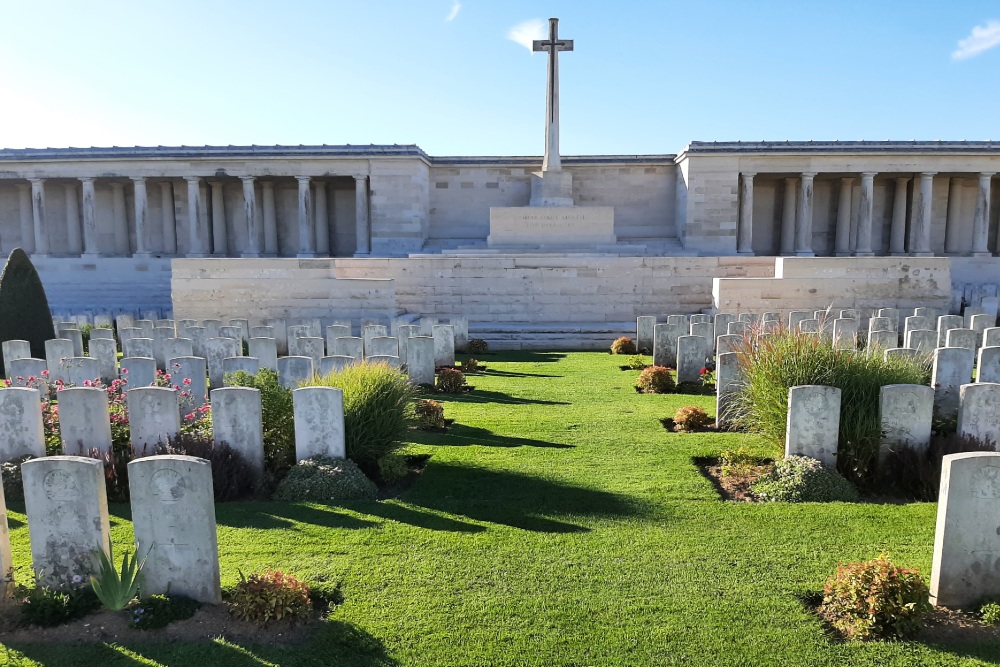 Oorlogsbegraafplaats van het Gemenebest Pozieres #5