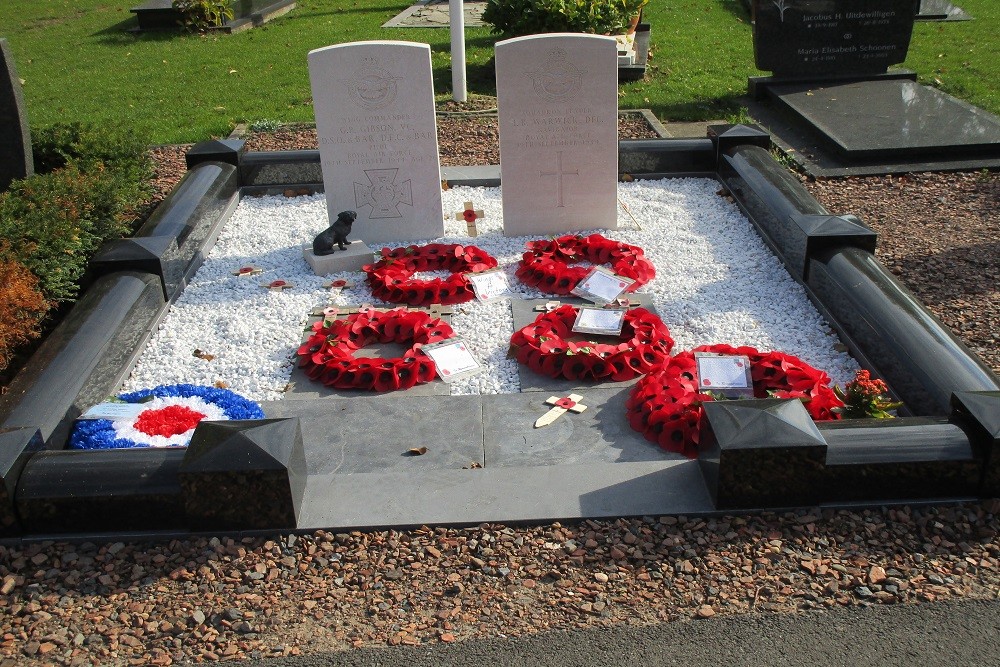 Commonwealth War Graves General Cemetery Steenbergen