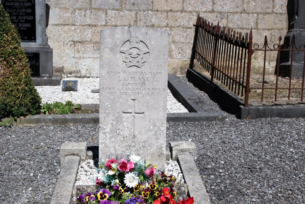 Commonwealth War Grave Froidlieu #3