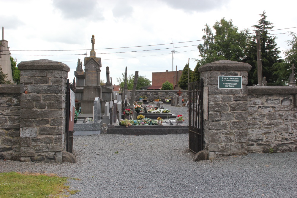 Commonwealth War Grave Saint-Maur #1