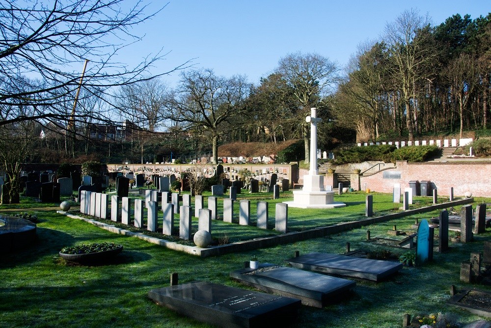 Oorlogsgraven van het Gemenebest Algemene Begraafplaats Noordwijk #1