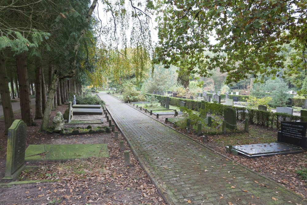 Nederlandse Oorlogsgraven Nieuwe Algemene Begraafplaats Leersum #3