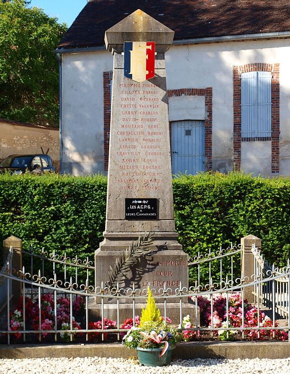 Oorlogsmonument Guerchy #1