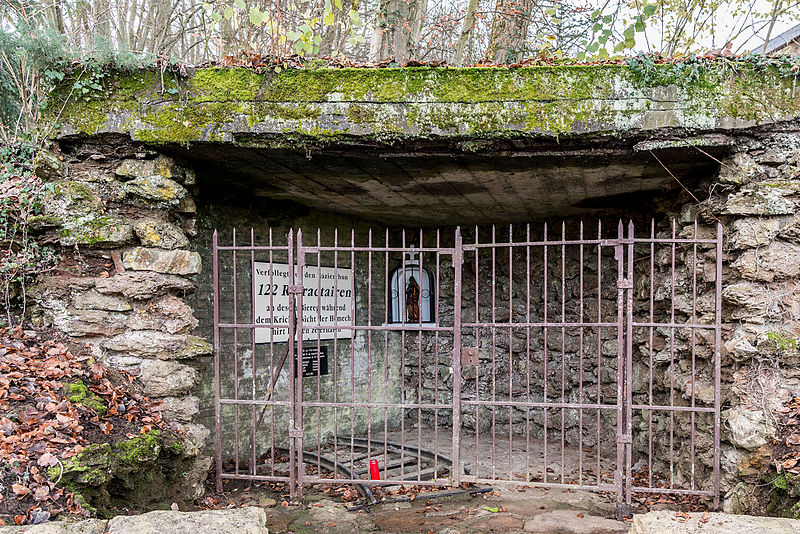 Monument Schuilplaats Onderduikers #1