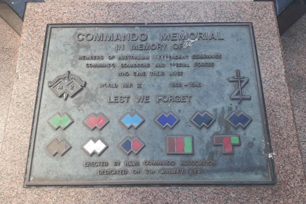 Remembrance Bench Commando Forces #2