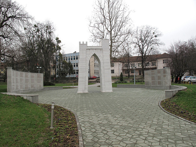 Monument Bosnische Oorlog Gračanica #1