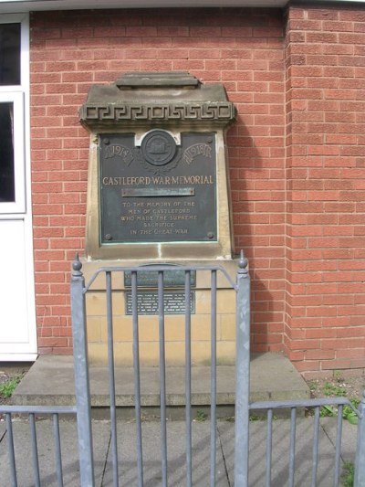 Oorlogsmonument Castleford #1