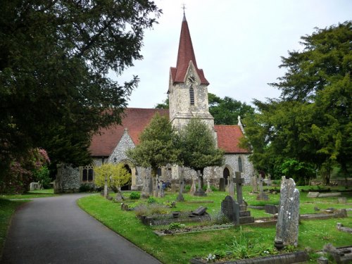 Commonwealth War Grave Holy Trinity Churchyard