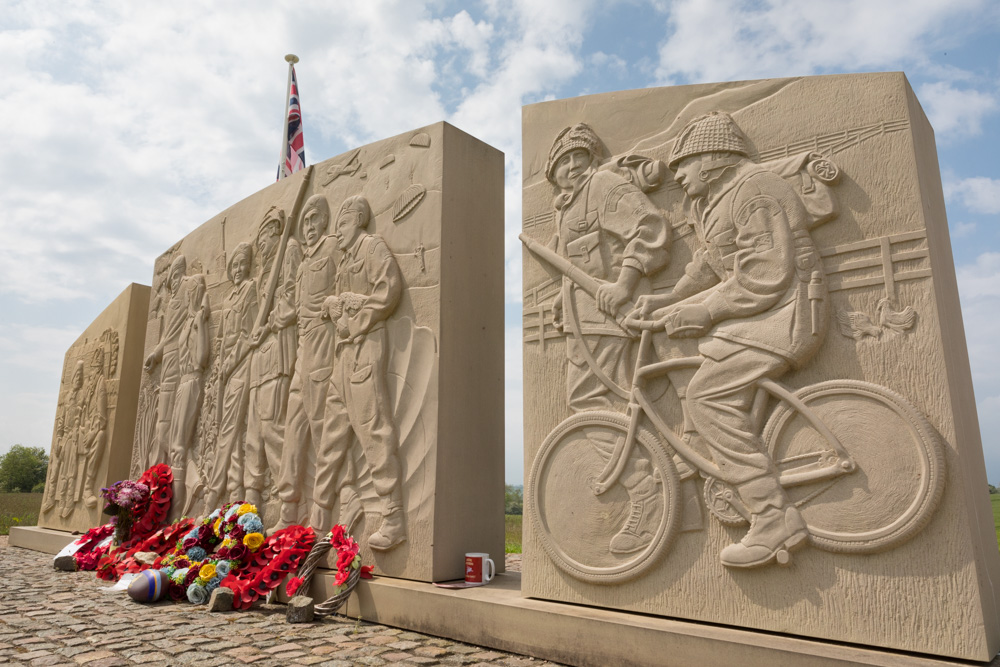 Monument 10e Bataljon Parachute Regiment #2