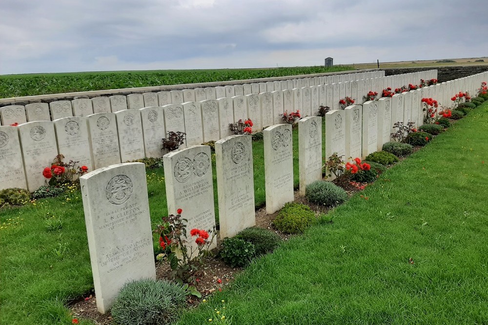 Commonwealth War Cemetery Redan Ridge No.2 #4