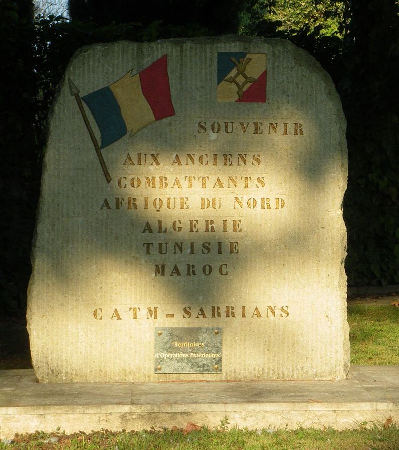 Oorlogsmonument Sarrians #2