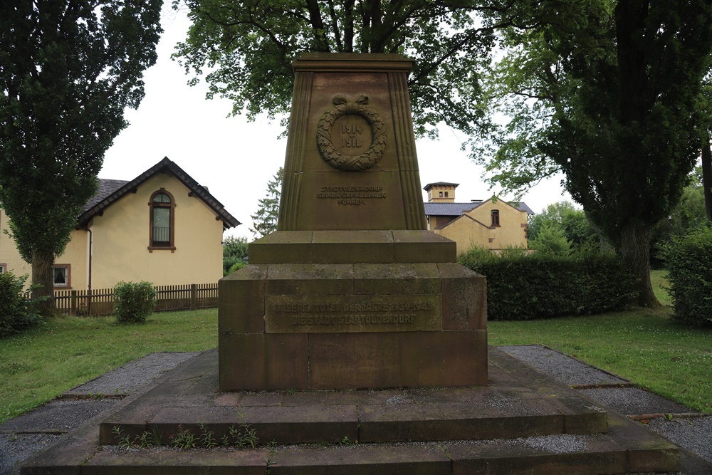 Oorlogsmonument Stadtoldendorf #2