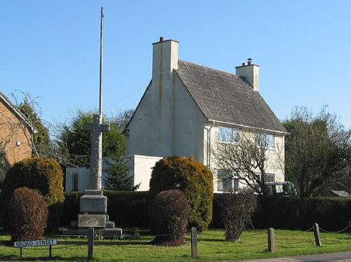 War Memorial Hartpury #1