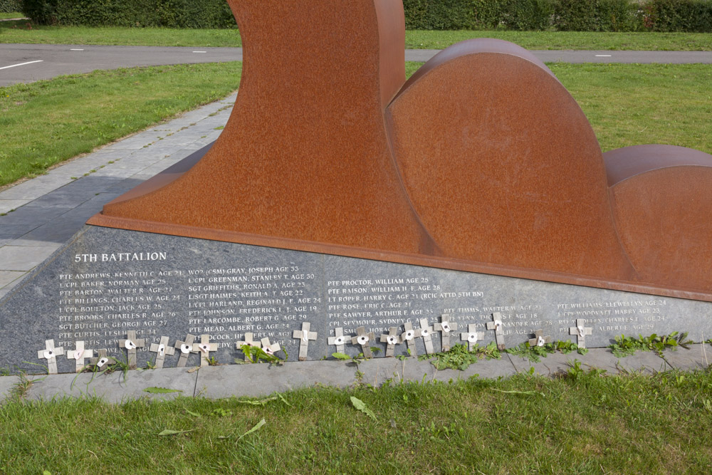 Memorial Wiltshire Regiment Arnhem Schuytgraaf #2