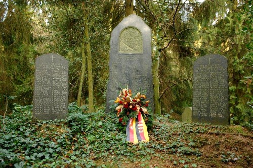 Oorlogsmonument Slagersgilde Aken #1