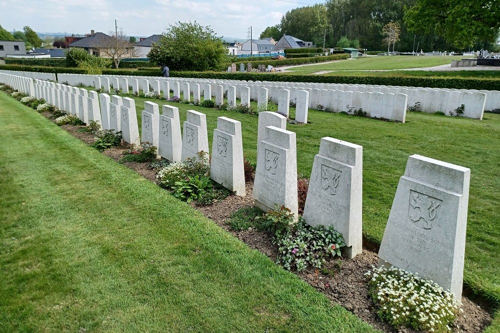 Commonwealth War Cemetery St. Omer Souvenir Longuenesse #2