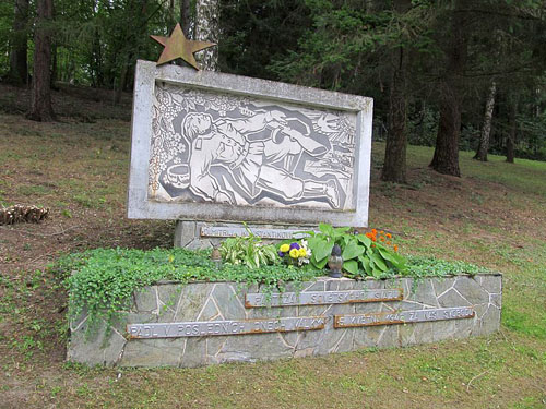 Grave Soviet Partisan Batňovice #1