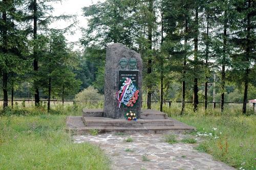 Sovjet Monument Uzhok Pas #1