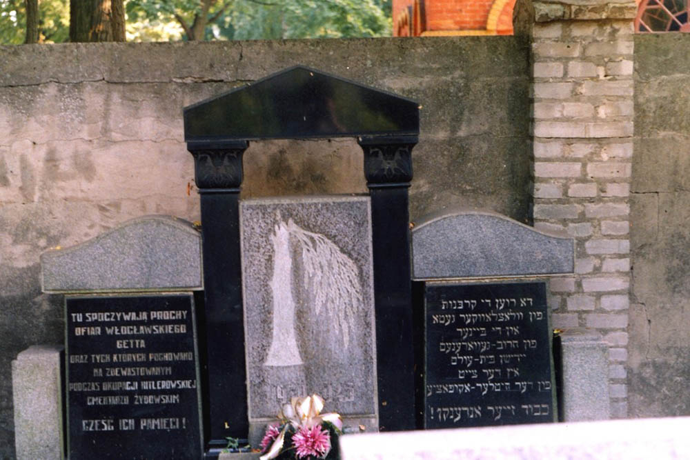 Graves Holocaust Victims Wloclawek Ghetto 1940-1942 #1