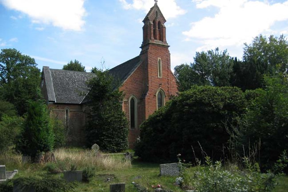 Commonwealth War Graves Christ Church Churchyard