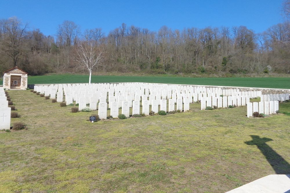 Commonwealth War Cemetery Vendresse #2