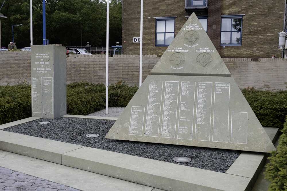 Monument  Regiment Bevoorradings- en Transporttroepen