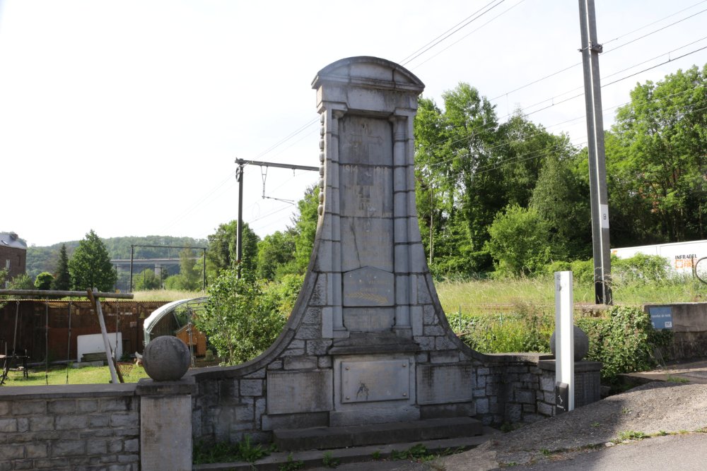 Oorlogsmonument Neffe #1