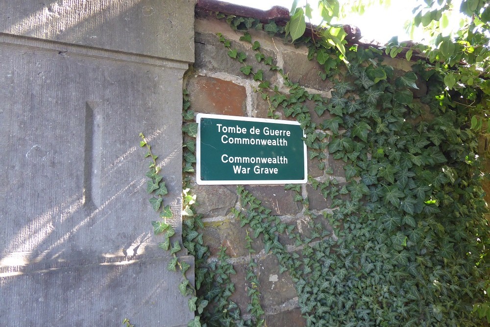 Commonwealth War Grave Marloie