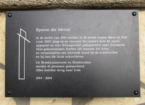 Monument 'Sporen die bleven' Broekhuizen en Broekhuizenvorst #1