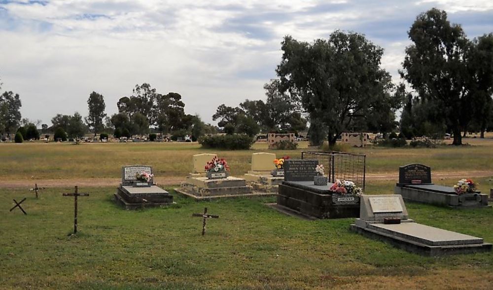 Commonwealth War Graves Bourke Cemetery