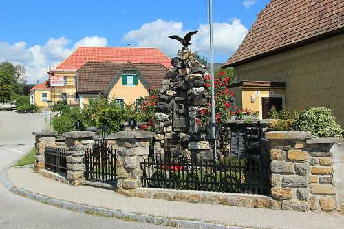 Oorlogsmonument Emmersdorf, Goam, Hofamt, Mdelsdorf en Rantenberg #1