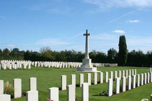 Commonwealth War Cemetery Saint-Charles-de-Percy #1