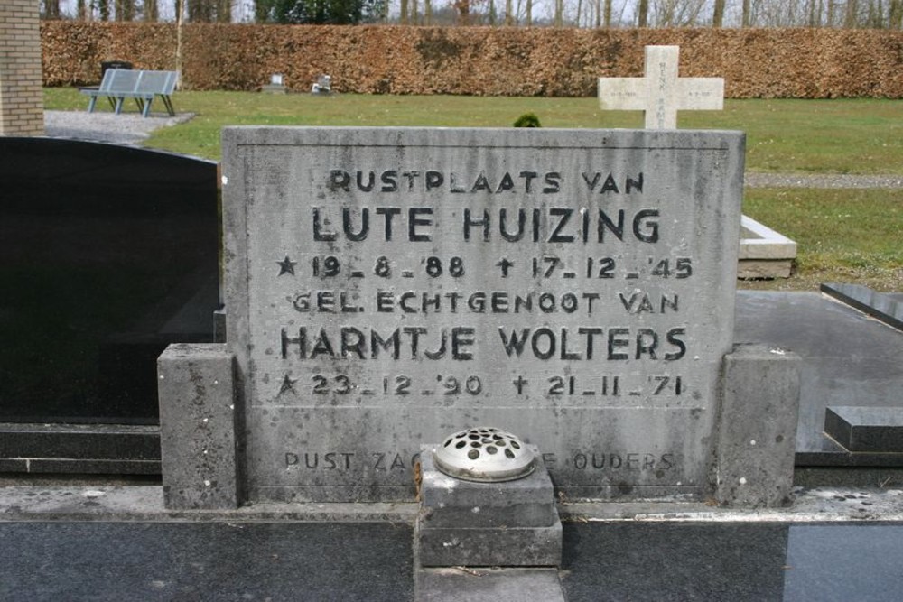 Dutch War Graves General Cemetery Eext #3