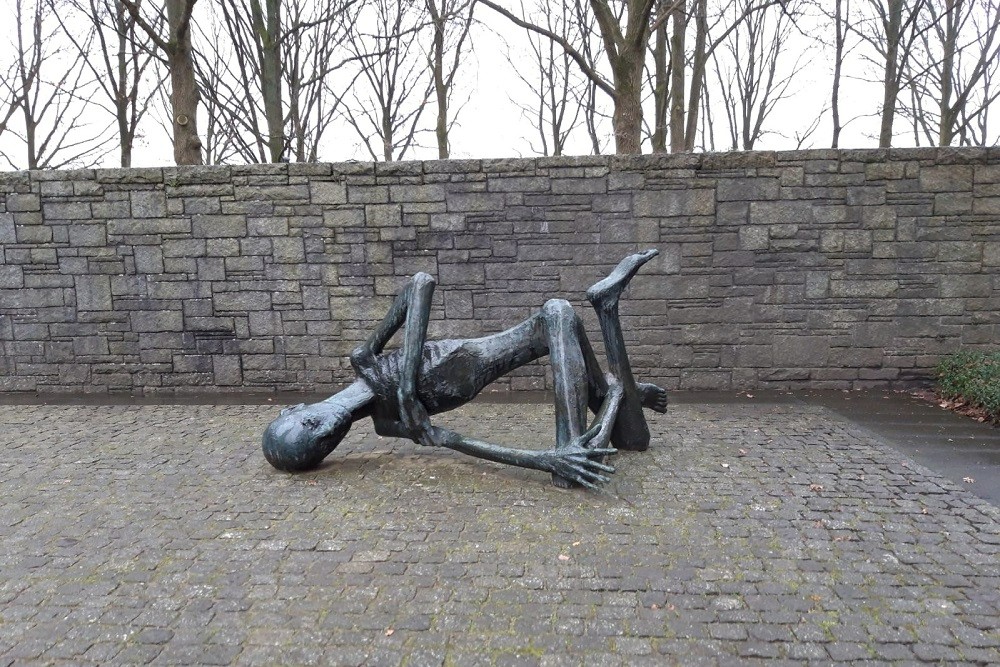 Monument Concentratiekamp Neuengamme #2