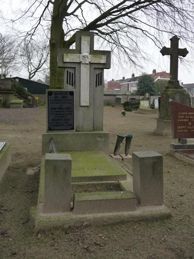 Dutch War Graves St. Trudo Cemetery #3