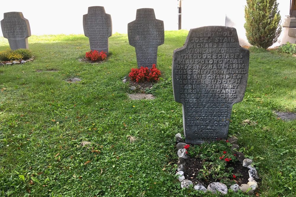 Monument Cemetery Veringenstadt #3