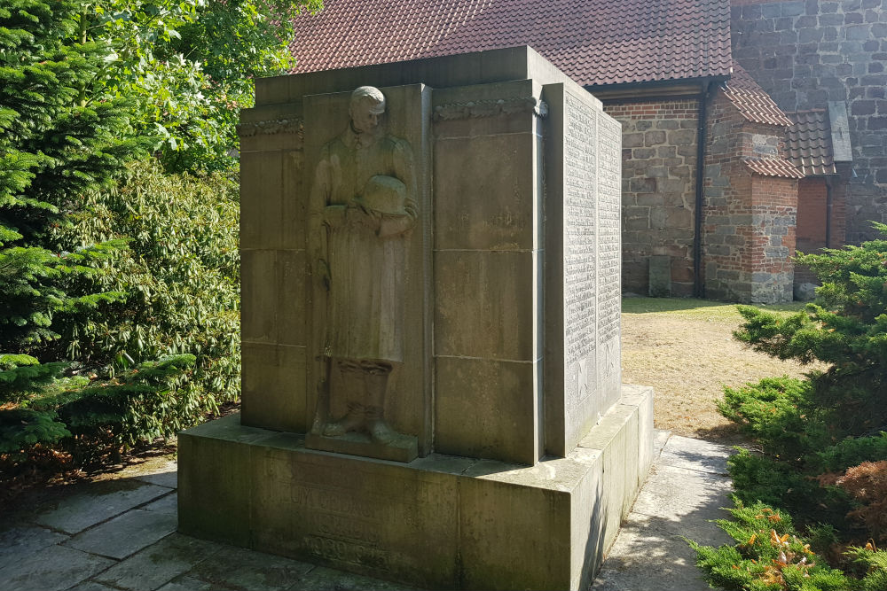 War Memorial Holtorf #1