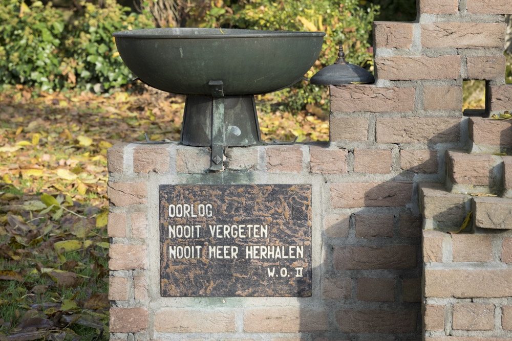 Oorlogsmonument Haalderen #2