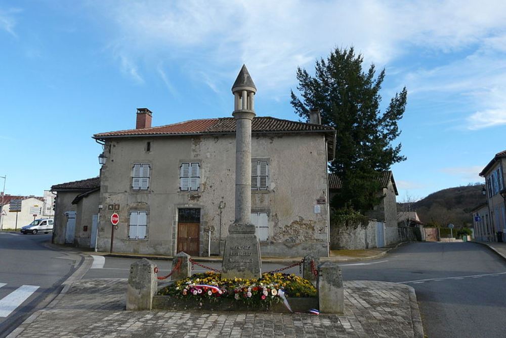 War Memorial Les Cars #1