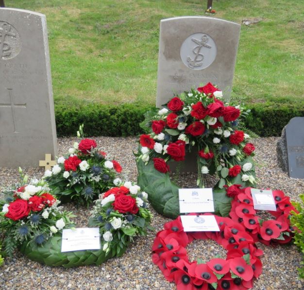 Commonwealth War Graves Hune Churchyard